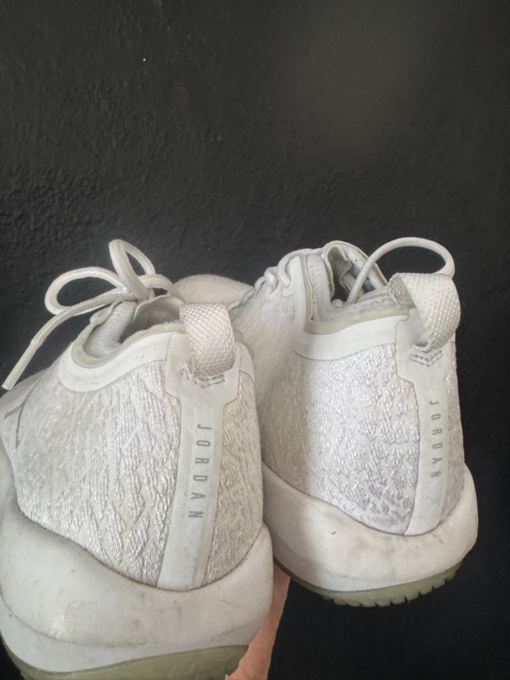 Jordan Low-Top Sneakers in White